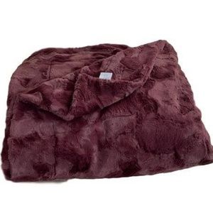 CLOSET CLOSING Faux fur Throw Blanket - Merlot